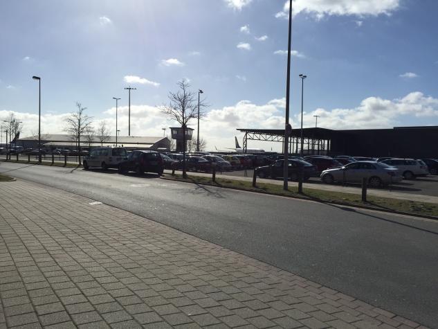 Gibt Es In Bremen Park änd Ride Zum Flughafen